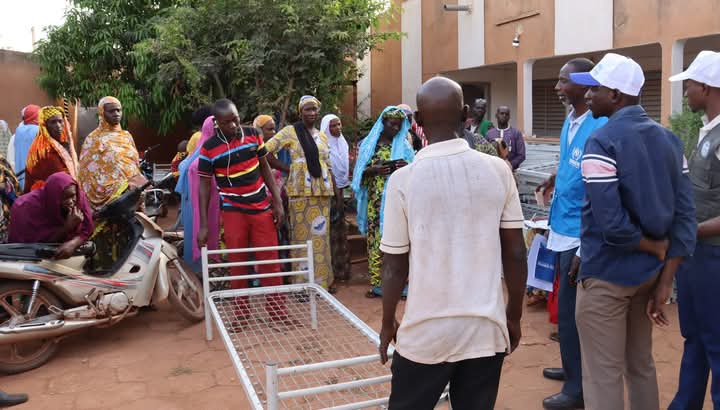 REMISE DES KITS NFIS AUX REFUGIES ET AUX PDI de Mopti.